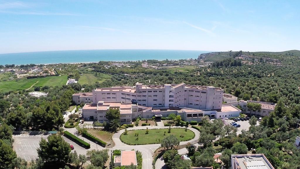 Centro Di Soggiorno Il Belvedere Vieste Exteriör bild