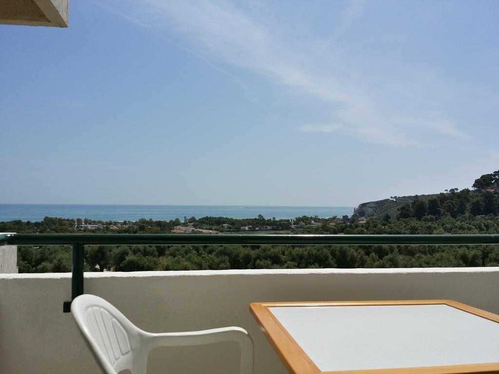 Centro Di Soggiorno Il Belvedere Vieste Rum bild