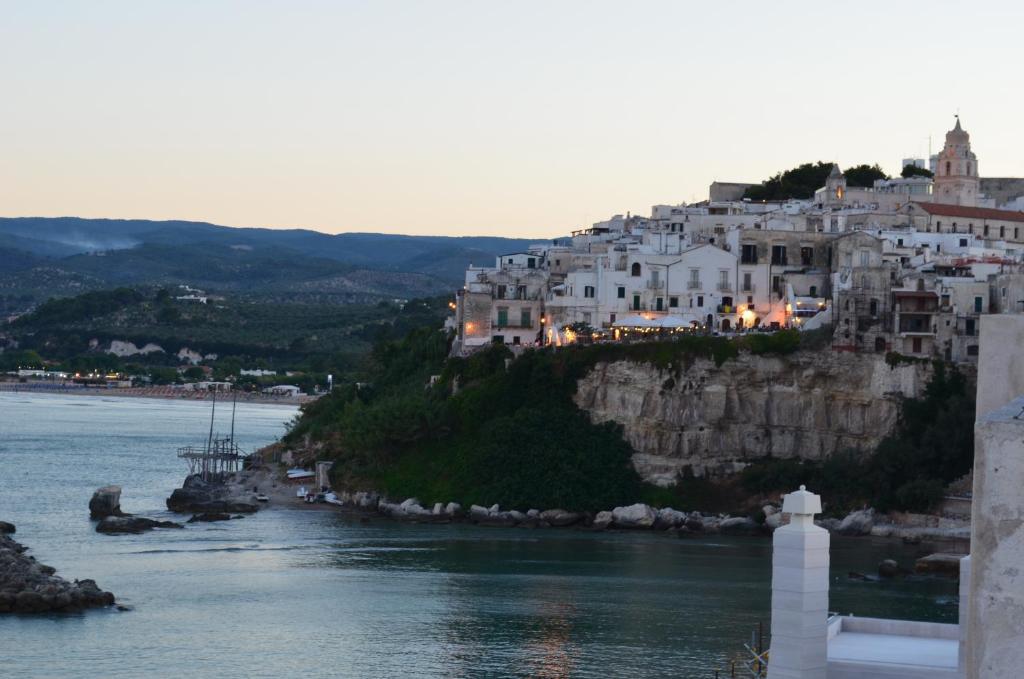 Centro Di Soggiorno Il Belvedere Vieste Exteriör bild